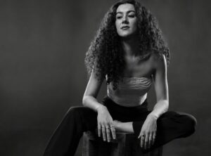 Live – Amira-Music